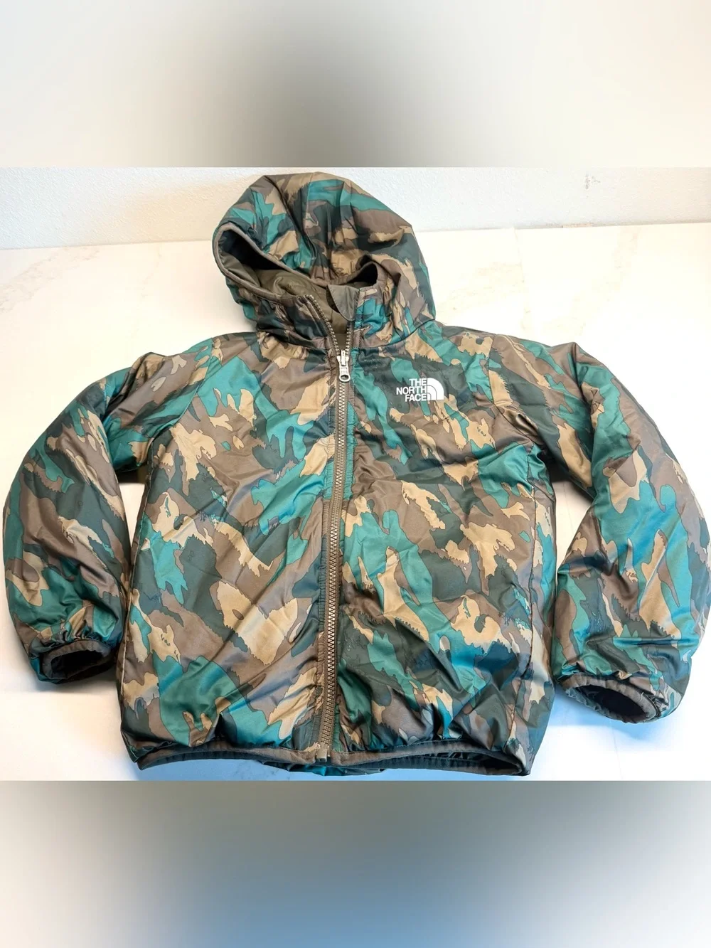 The North Face Reversible Winter Puffer Jacket Toddler 6T Green Camo Hooded Coat
